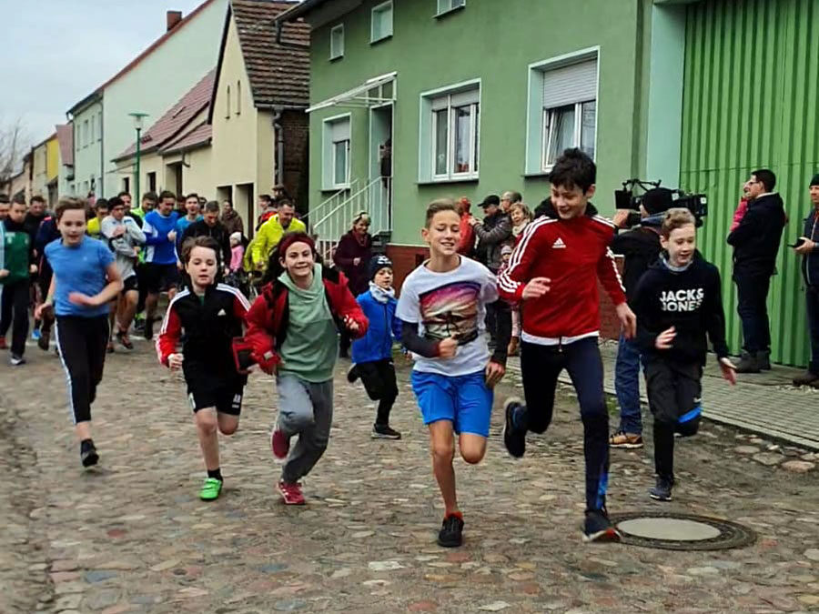 Neujahrslauf der Sportgemeinschaft in Fredersdorf