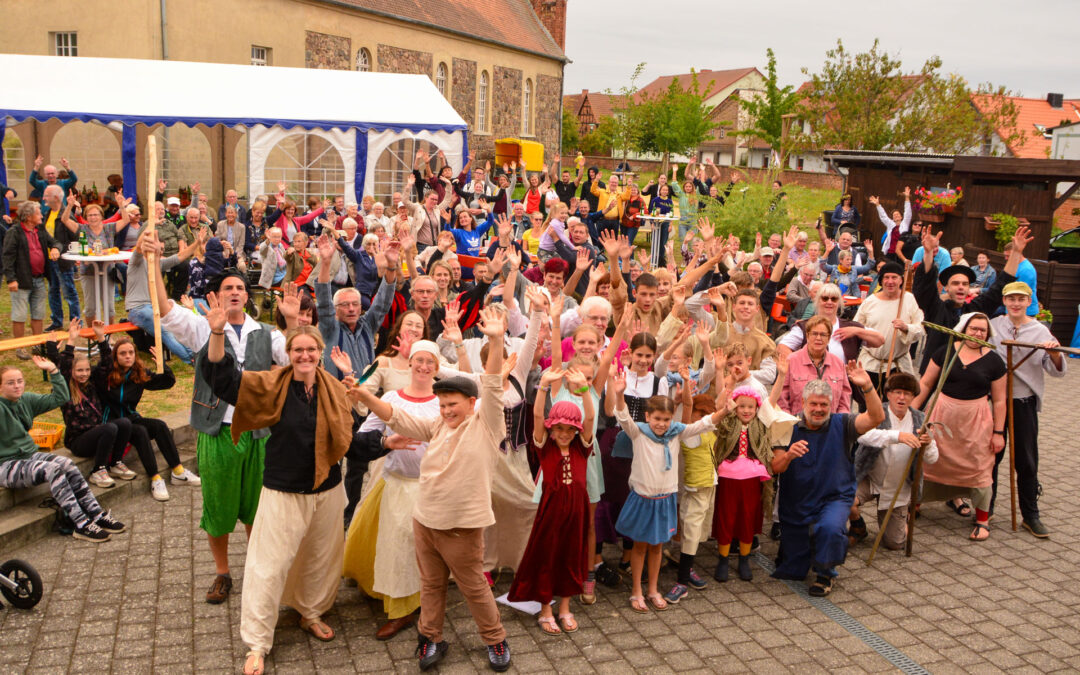 Gelungenes Herbstfest mit Theaterstück